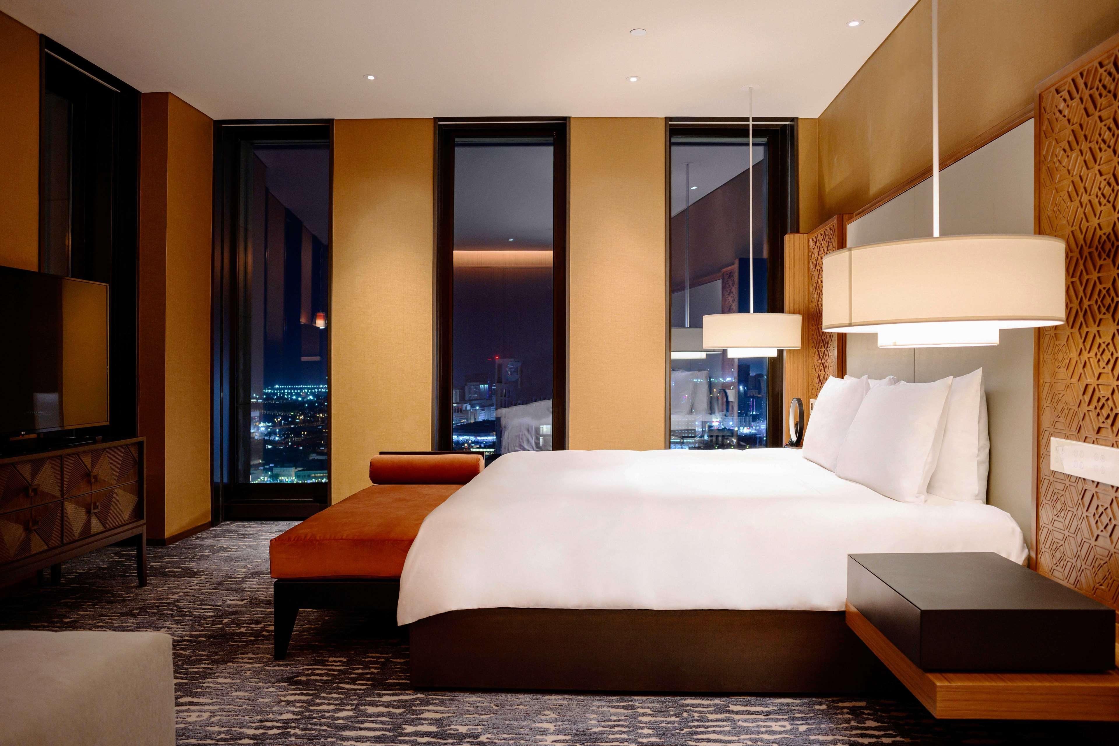 Готель Park Hyatt Доха Екстер'єр фото A bedroom at the hotel