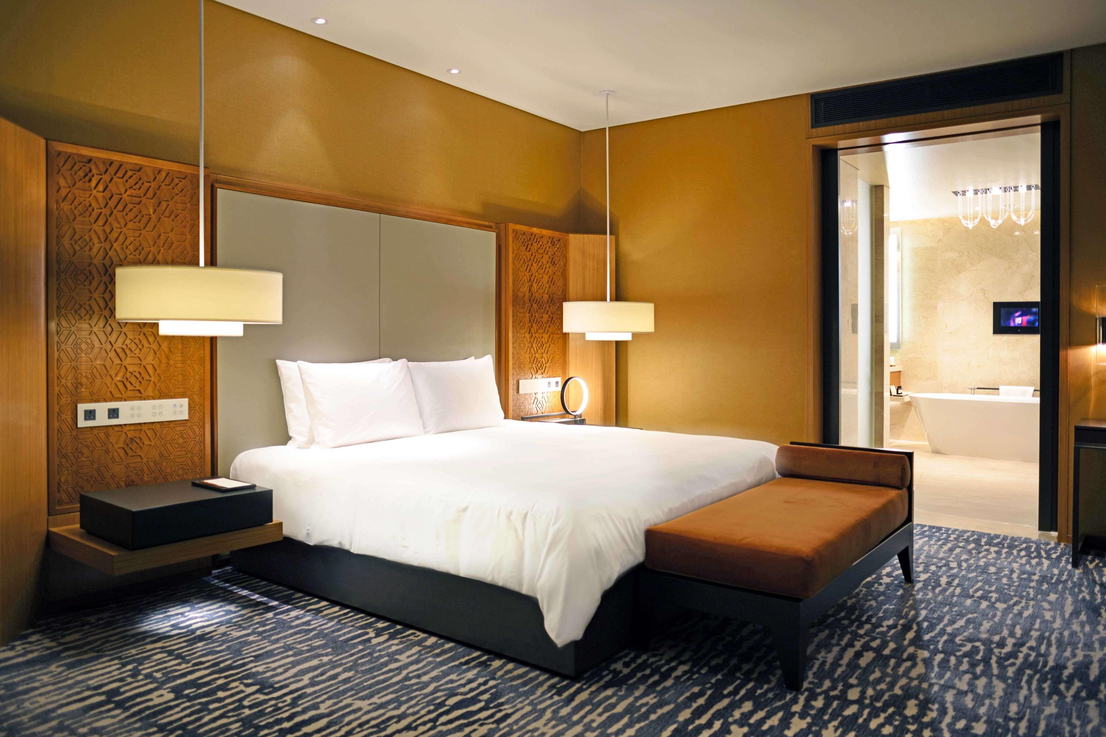 Готель Park Hyatt Доха Екстер'єр фото A bedroom at the hotel
