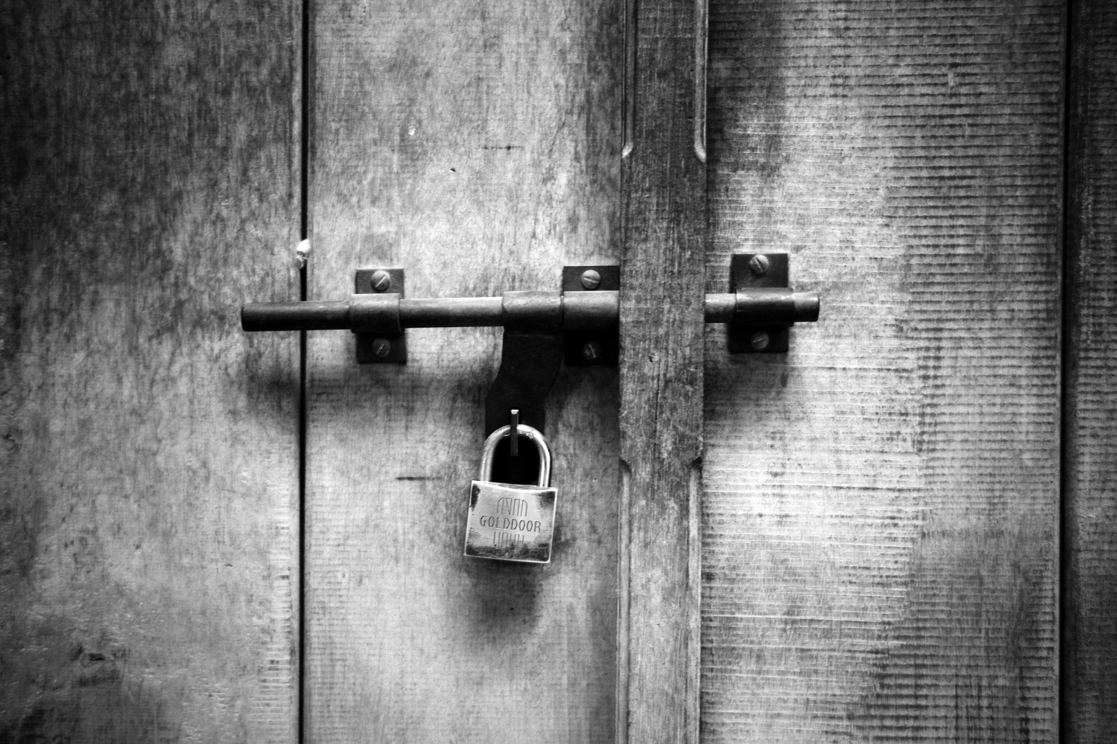 Готель Park Hyatt Доха Екстер'єр фото A padlock and bolt